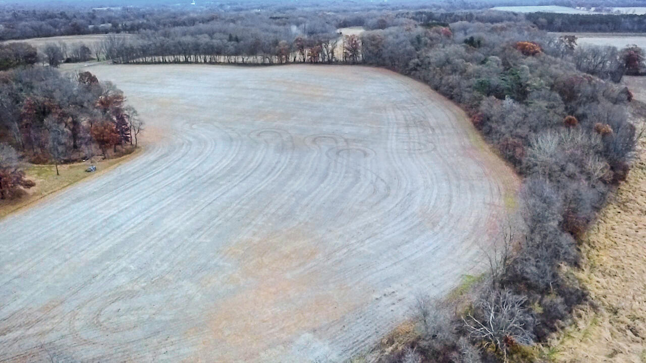 W4961 Cemetery Road Mauston, WI 53948 - Photo 15 of 17 2025-11-15-07-03-40-107 (2)