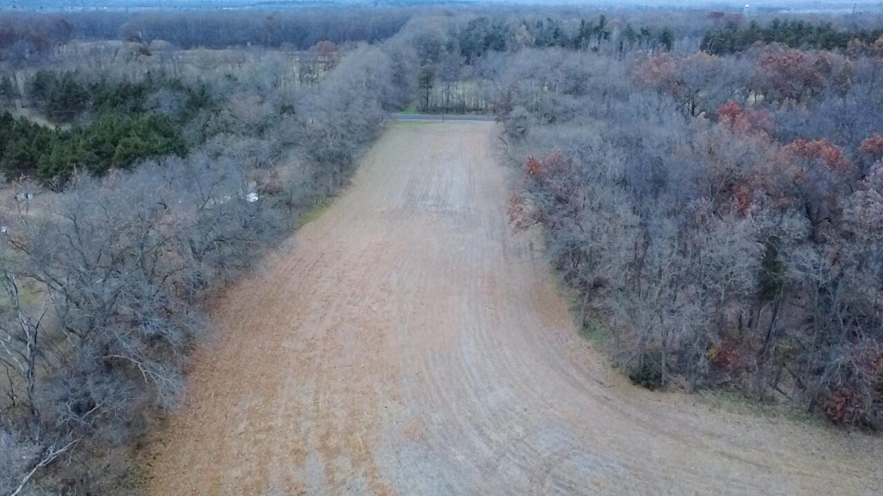 W4961 Cemetery Road Mauston, WI 53948 - Photo 4 of 17 2025-11-15-07-04-11-010 (2)