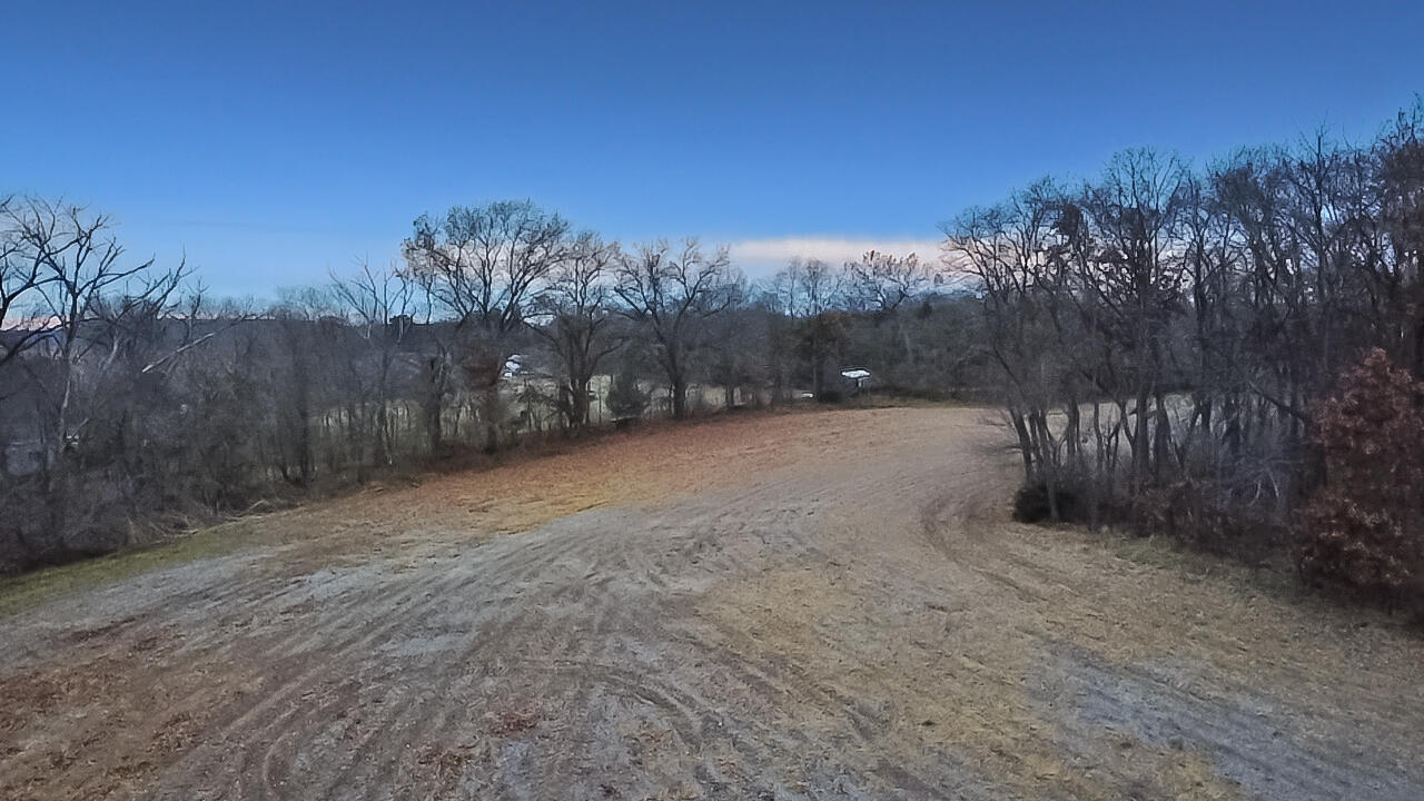 W4961 Cemetery Road Mauston, WI 53948 - Photo 8 of 17 2025-11-15-07-09-40-622