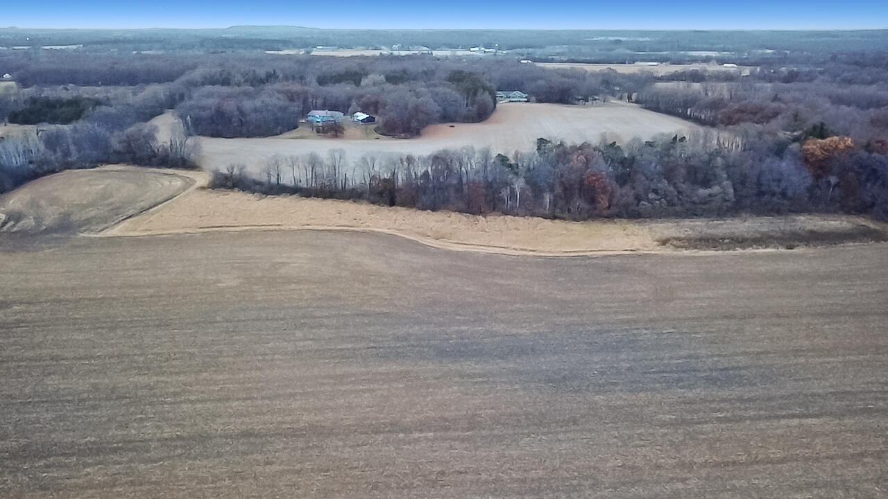 W4961 Cemetery Road Mauston, WI 53948 - Photo 9 of 17 2025-11-15-07-02-12-801