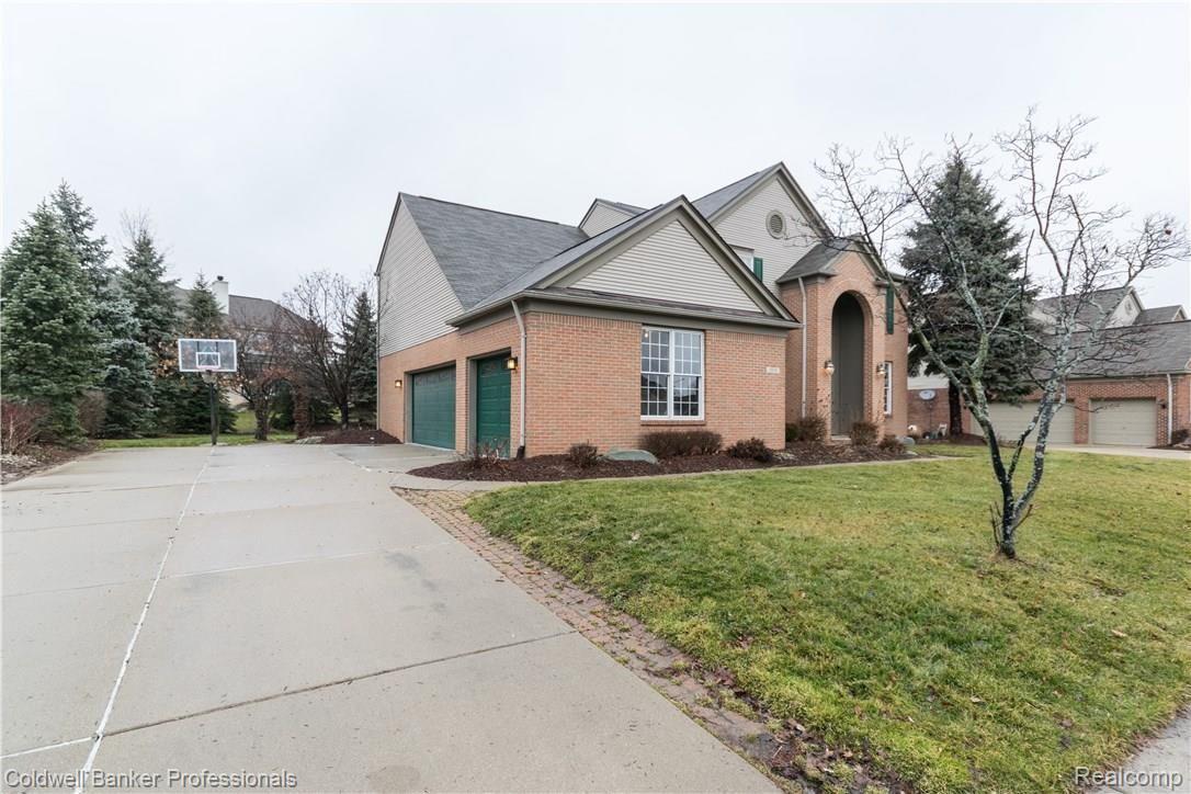 1939 Catlin Drive Rochester, MI 48306 - Photo 31 of 37 1939 Catlin-2.jpg