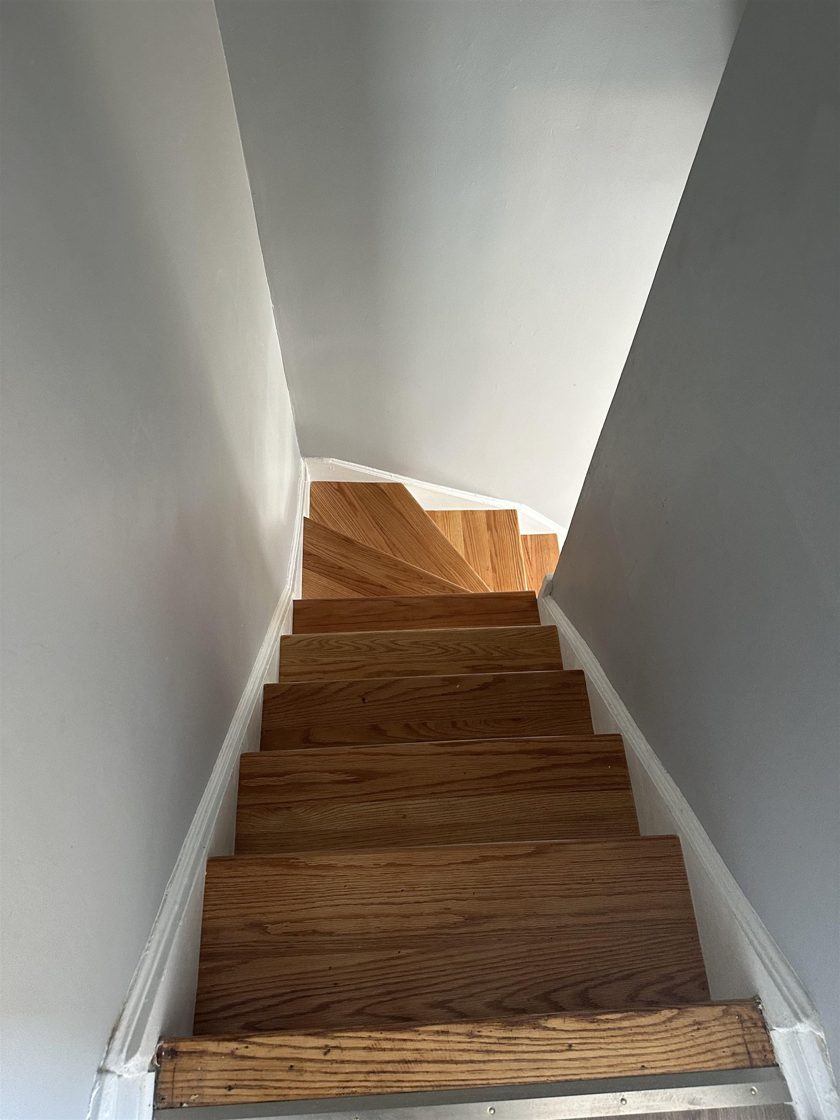 6 Kelly Parkway, Unit 2 Bayonne, NJ 07002 - Photo 7 of 9 a view of entryway