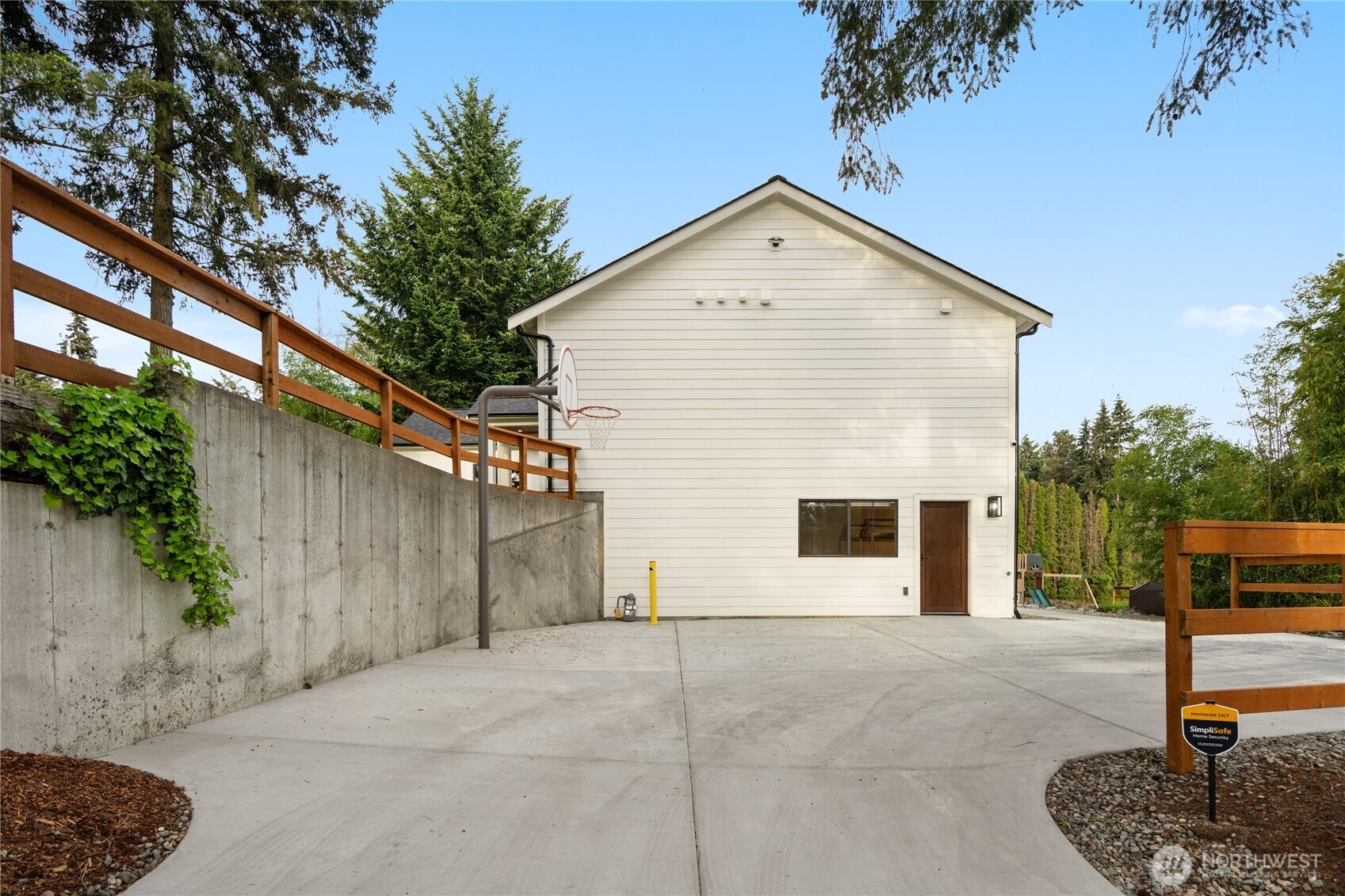 11016 46th Street East Edgewood, WA 98372 - Photo 5 of 40