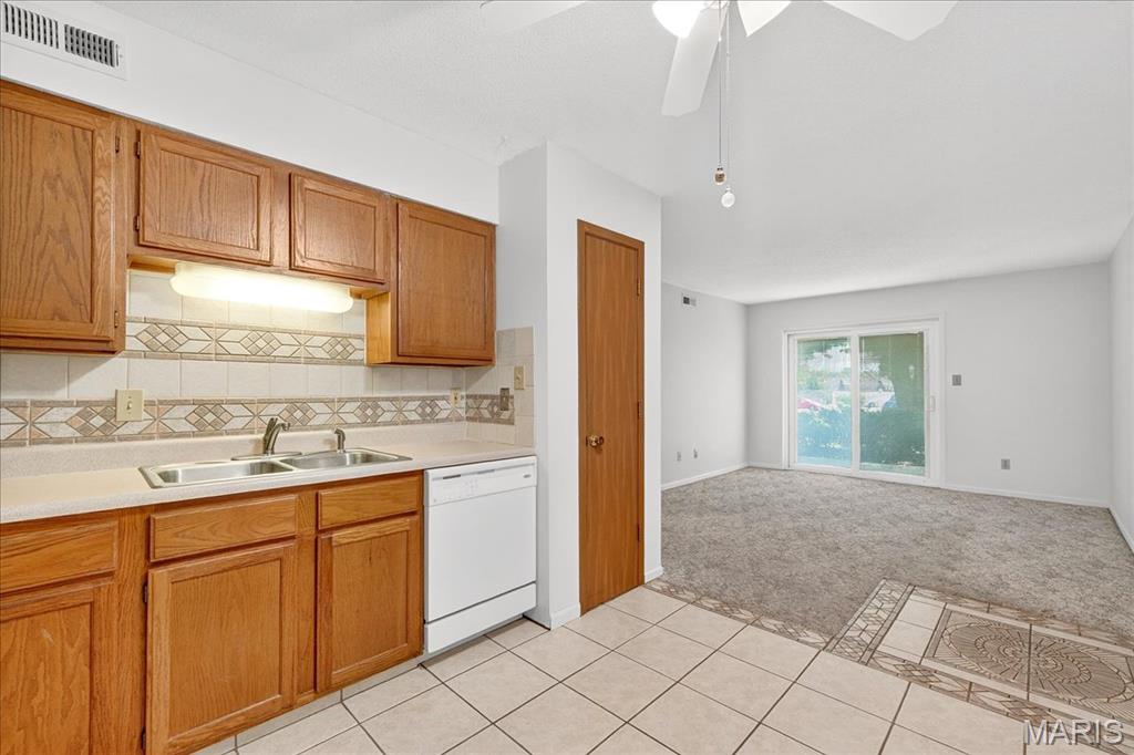 5265 Cricket Glen Court, Unit A St. Louis, MO 63129 - Photo 7 of 19