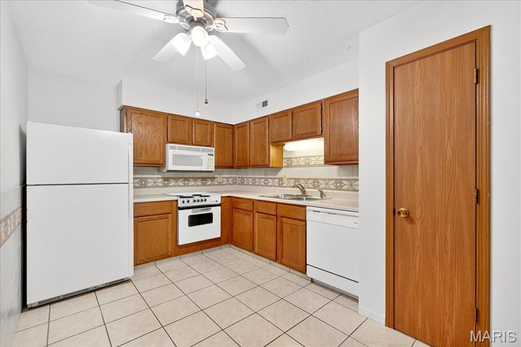 5265 Cricket Glen Court, Unit A St. Louis, MO 63129 - Photo 8 of 19