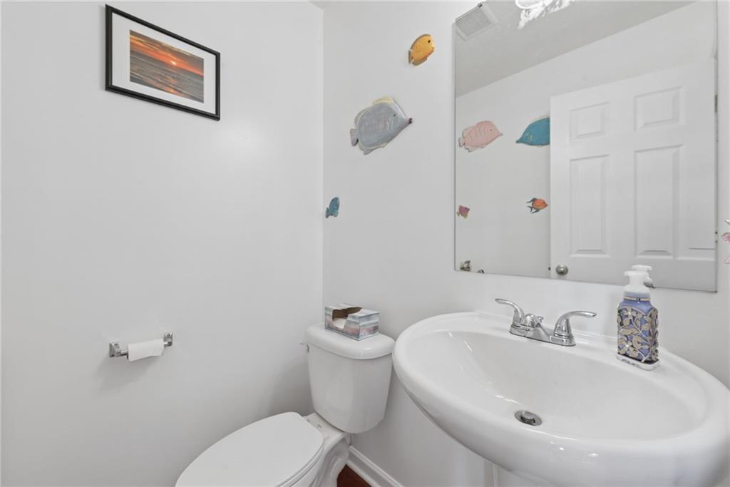 302 Summit Circle Houston, PA 15342 - Photo 15 of 39