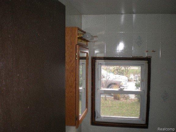 7776 Shorecliff Road Lexington, MI 48450 - Photo 9 of 16 zz-mfsopt-PB100038