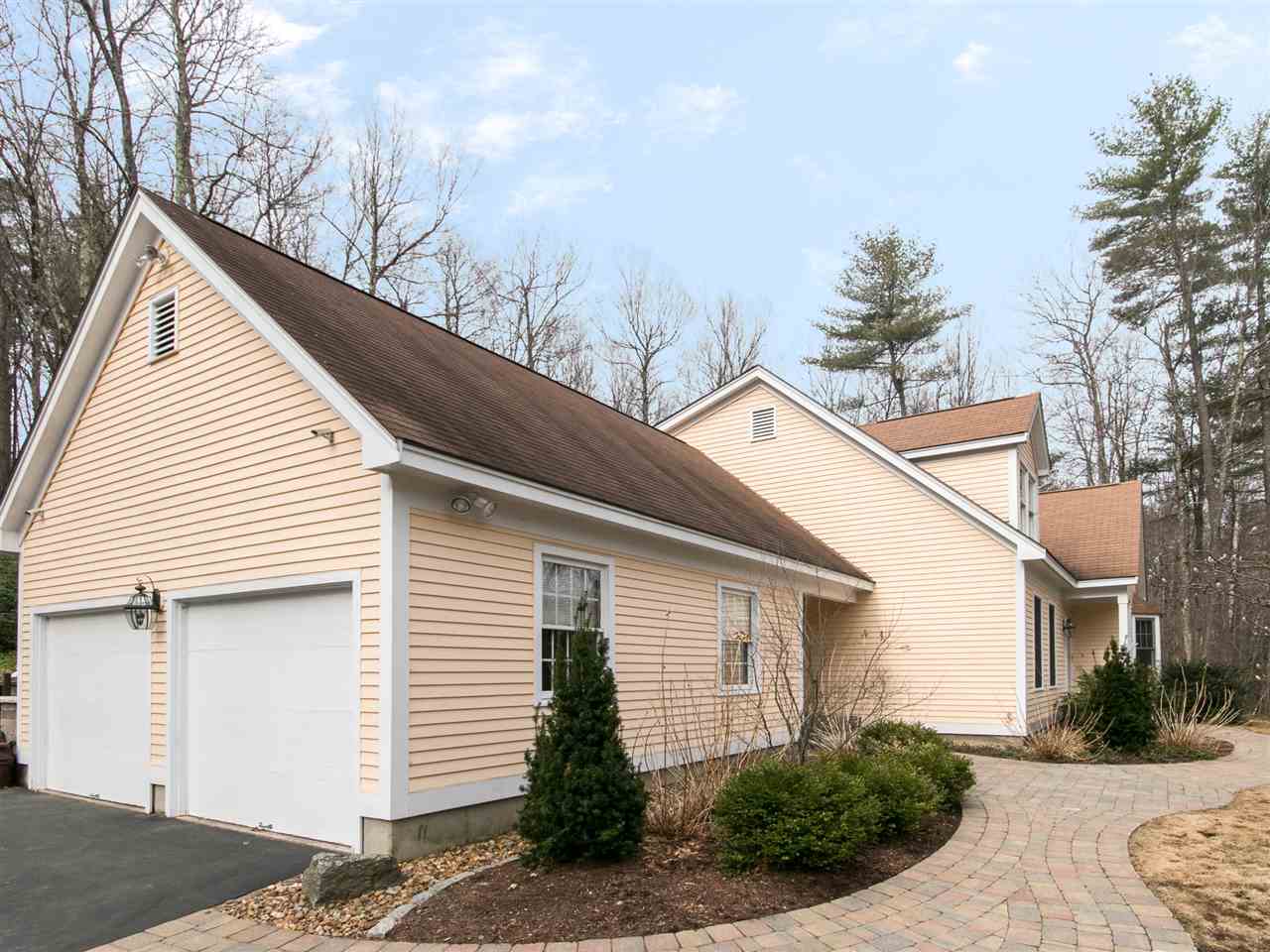 40 Cider Mill Road Bedford, NH 03110 - Photo 22 of 34