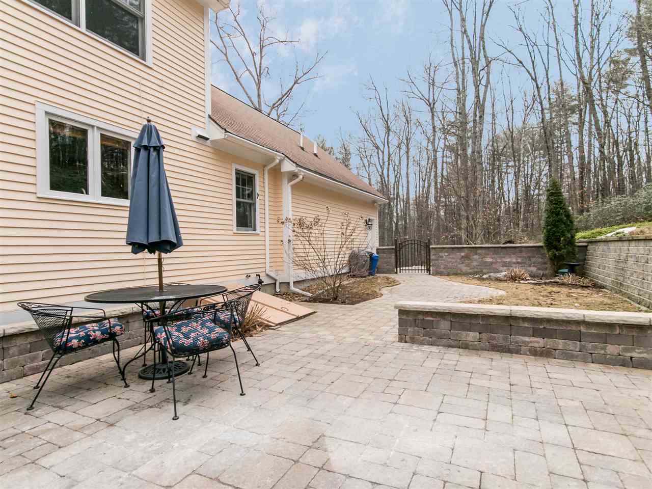 40 Cider Mill Road Bedford, NH 03110 - Photo 26 of 34