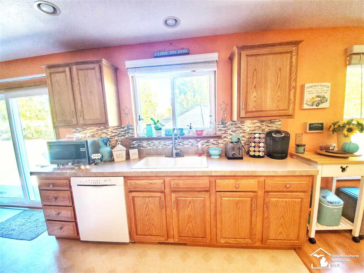 463 Nadeau Road Monroe, MI 48162 - Photo 15 of 31