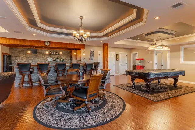 $995,000 | 2800 Briarcliff Drive, Newburgh, IN 47630