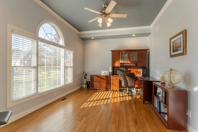 $995,000 | 2800 Briarcliff Drive, Newburgh, IN 47630