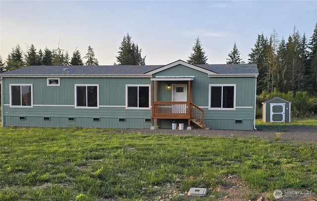 a house view with a outdoor space