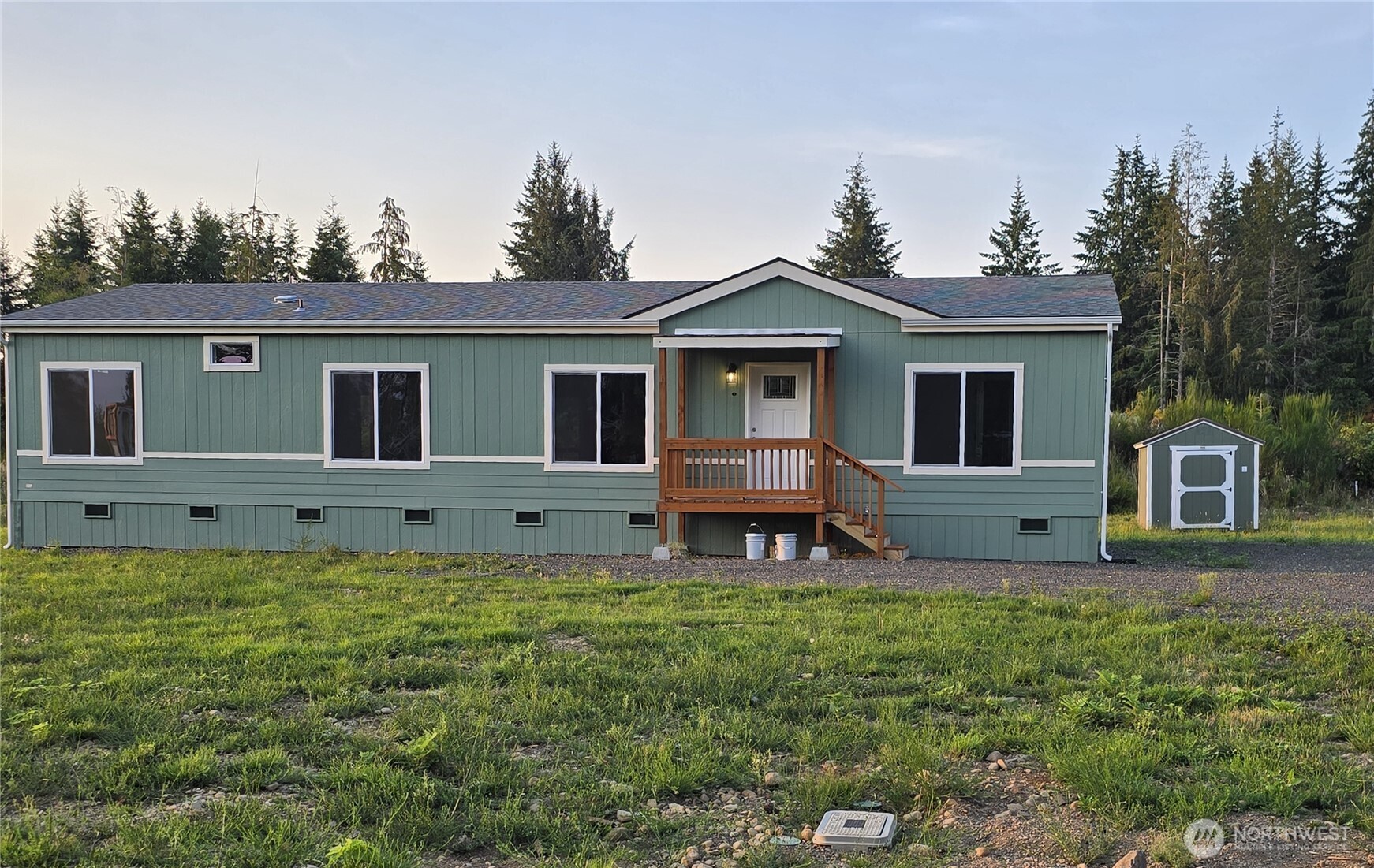 a house view with a outdoor space