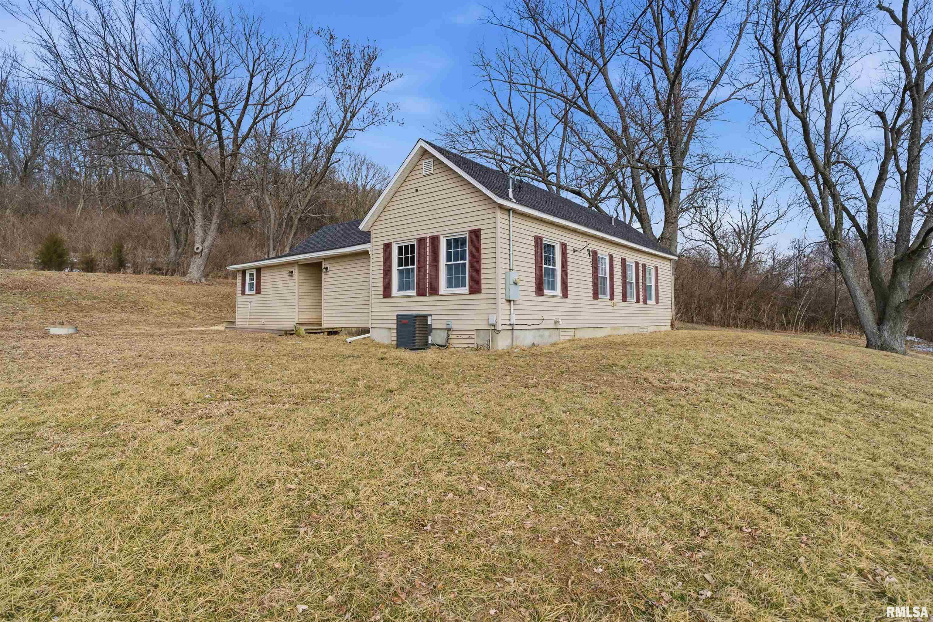 13213 West Wheeler Road Glasford, IL 61533 - Photo 2 of 33