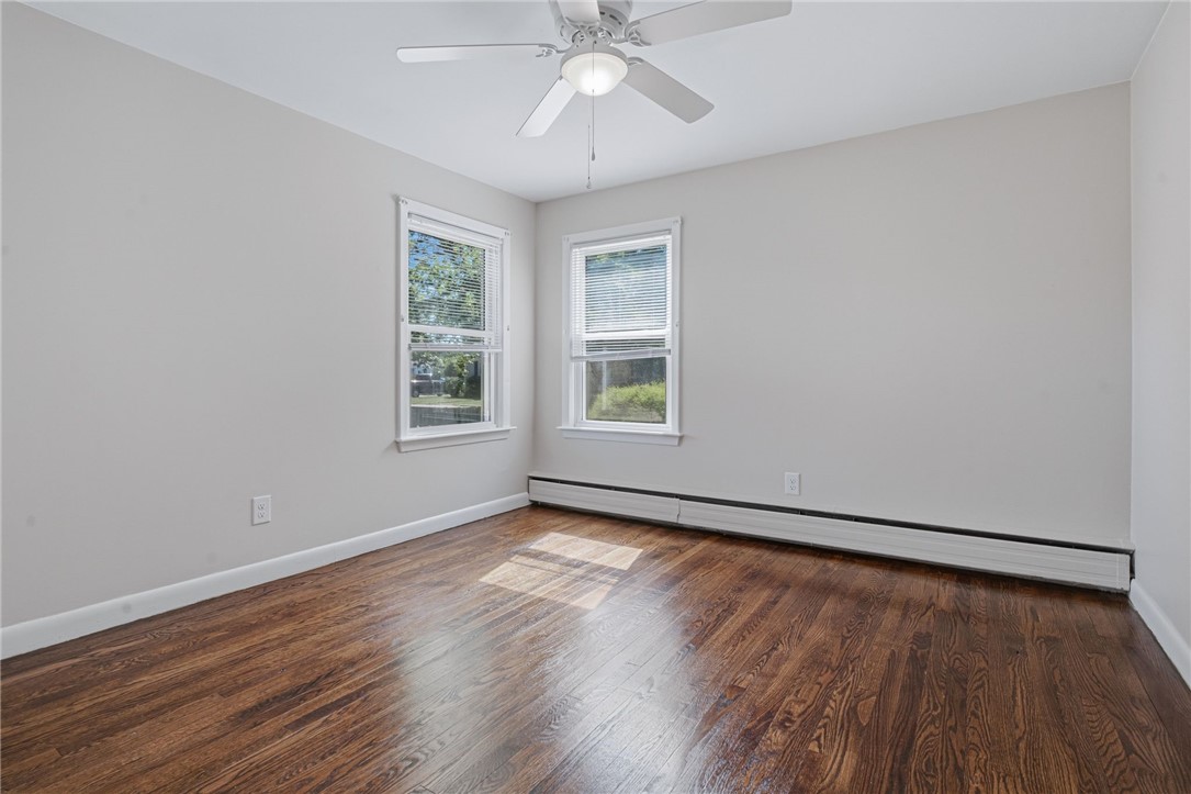 132 Potowomut Road Warwick, RI 02818 - Photo 14 of 37