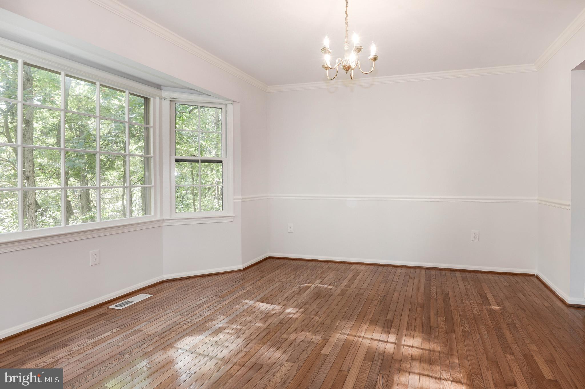 10809 Cross School Road Reston, VA 20191 - Photo 16 of 49