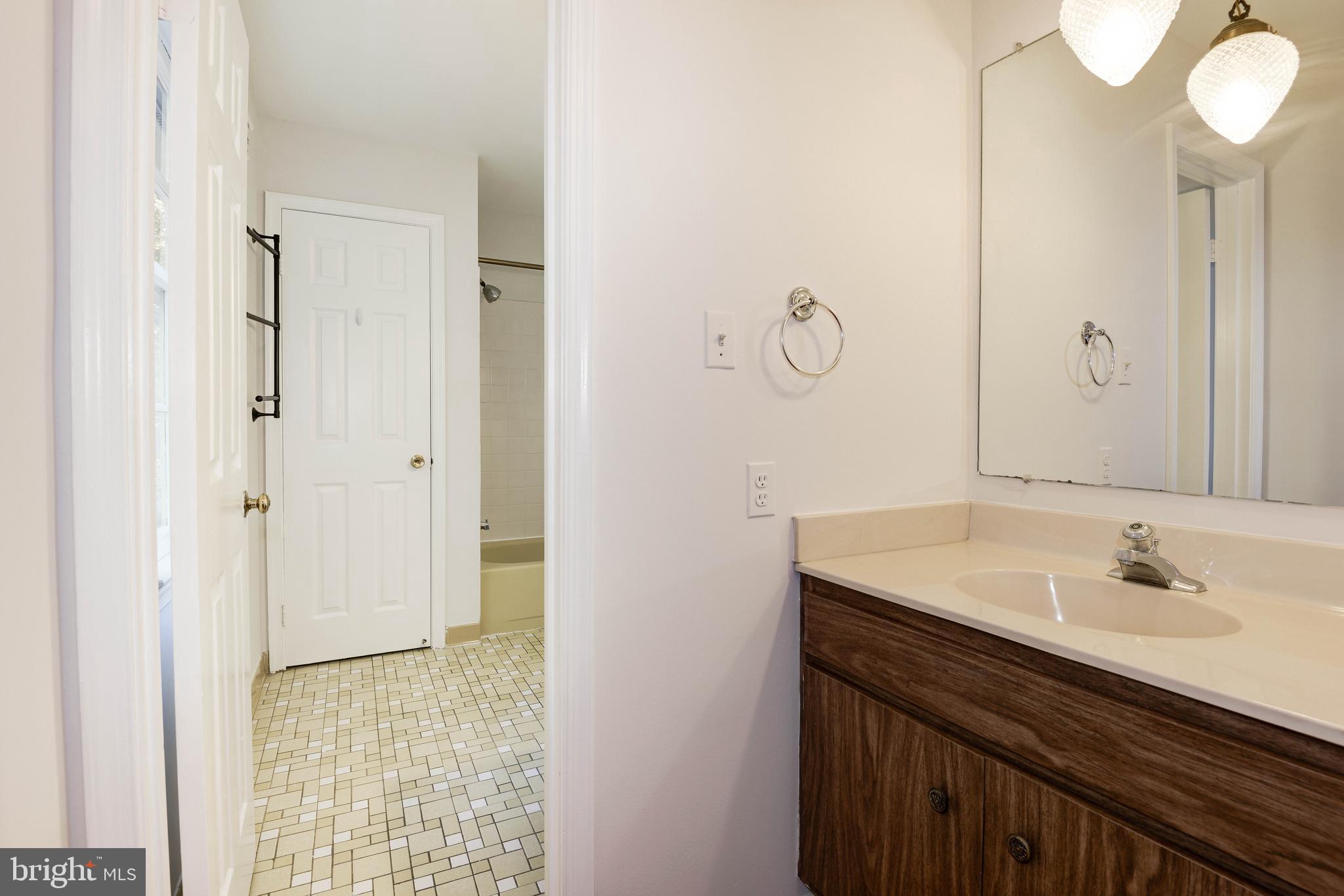 10809 Cross School Road Reston, VA 20191 - Photo 38 of 49