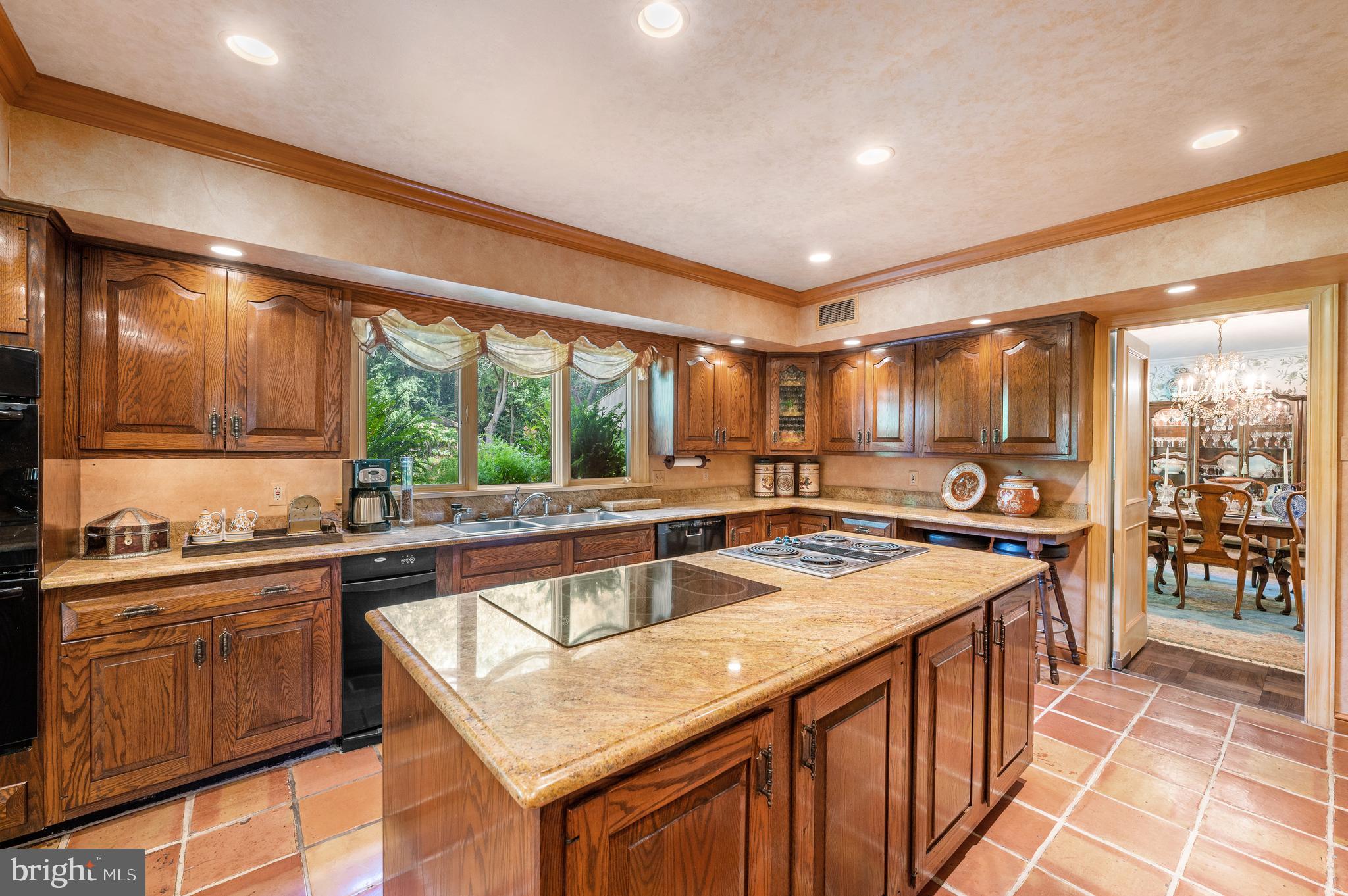 71 Tunbridge Road Haverford, PA 19041 - Photo 18 of 82 Kitchen view into Dining Rm