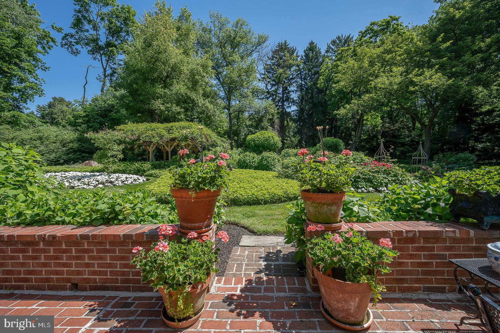 71 Tunbridge Road Haverford, PA 19041 - Photo 25 of 82 Gorgeous gardens