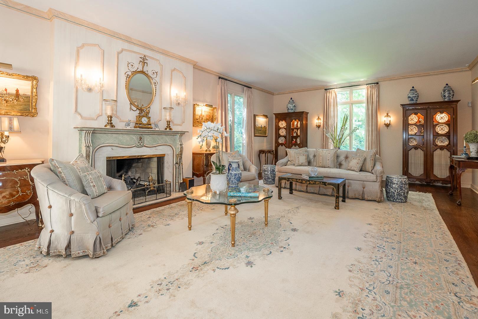 71 Tunbridge Road Haverford, PA 19041 - Photo 8 of 82 Ample Seating area