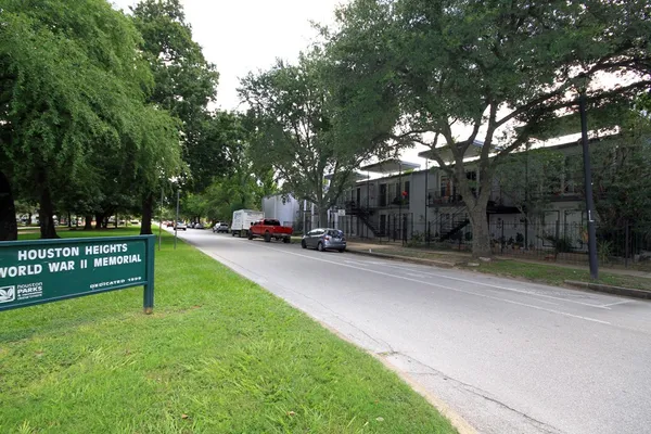 $1,195 | 1000 Heights Boulevard, Unit 19, Houston, TX 77008