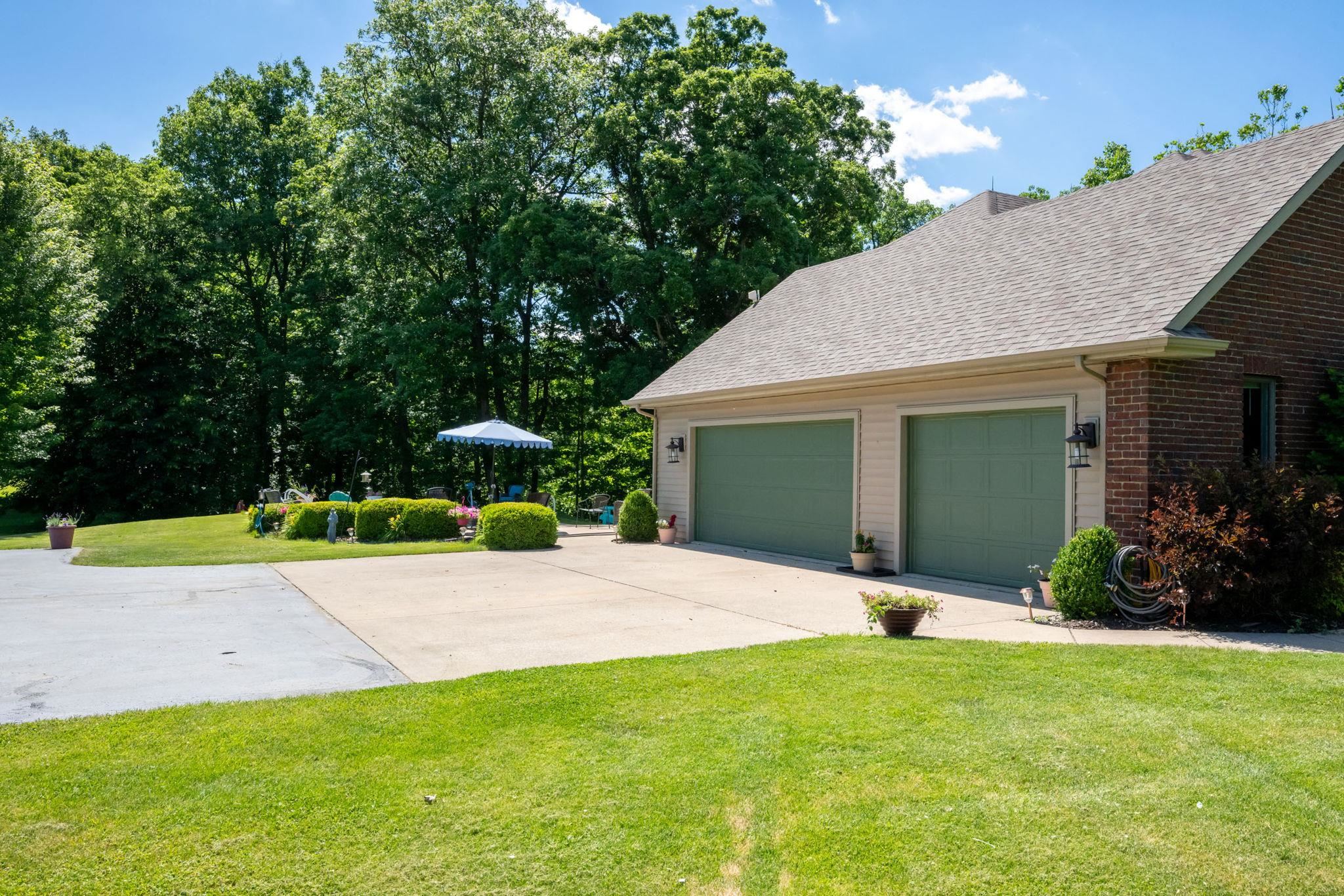 7296 North Clear Creek Road Huntington, IN 46750 - Photo 24 of 38