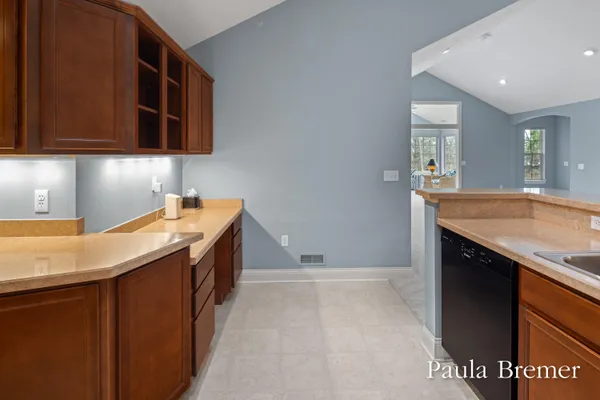 $535,000 | 856 Bridge Crest Drive Southeast, Ada, MI 49301