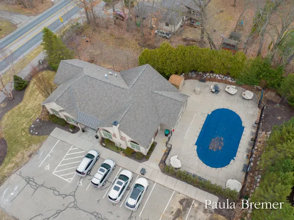 $535,000 | 856 Bridge Crest Drive Southeast, Ada, MI 49301