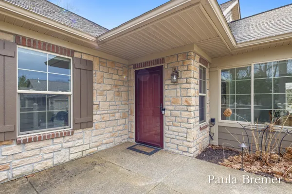 $535,000 | 856 Bridge Crest Drive Southeast, Ada, MI 49301