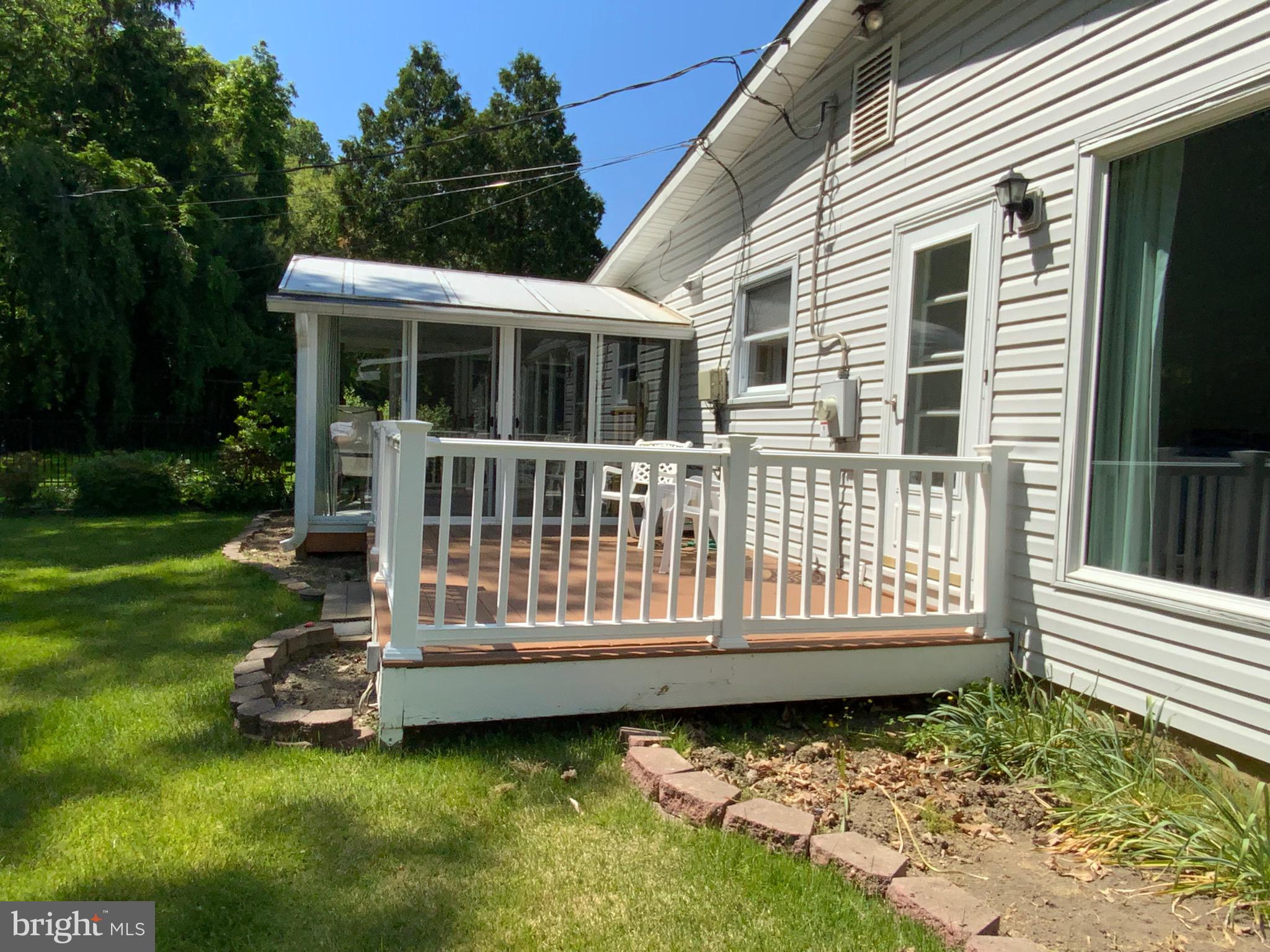 1618 Shady Brook Road Wilmington, DE 19803 - Photo 18 of 45 Deck
