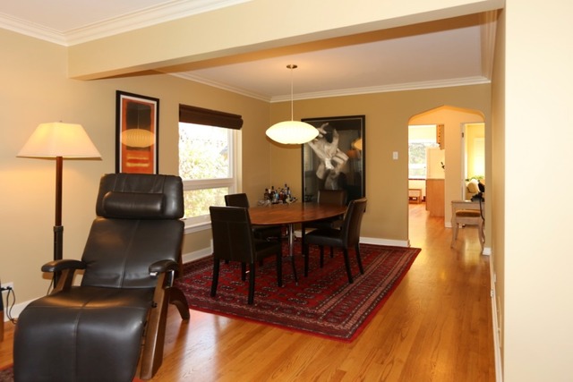 451 Shenstone Road Riverside, IL 60546 - Photo 8 of 22 a dining room with furniture and window