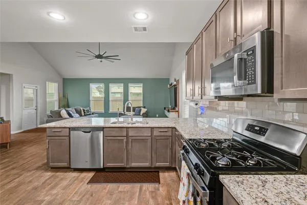 $379,900 | 22935 White Powder Dr Spring, Spring, TX 77373