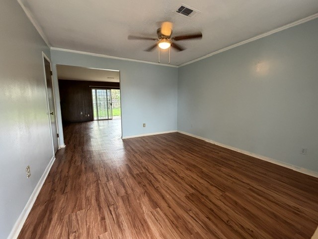 4142 Brookston Street Houston, TX 77045 - Photo 4 of 17