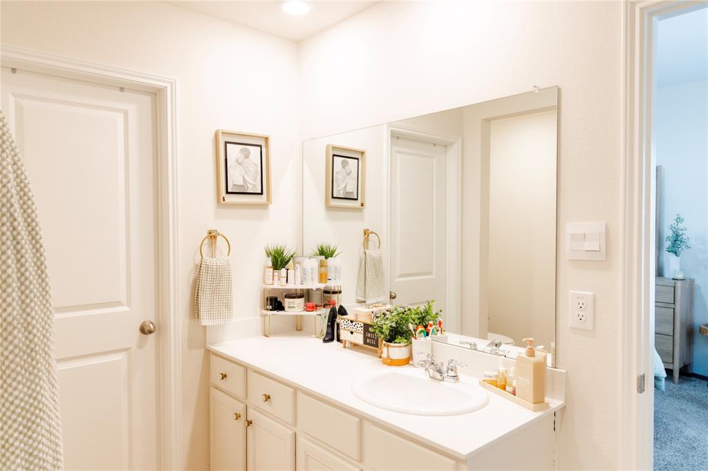 6505 Waterfall Lane Princeton, TX 75407 - Photo 18 of 35