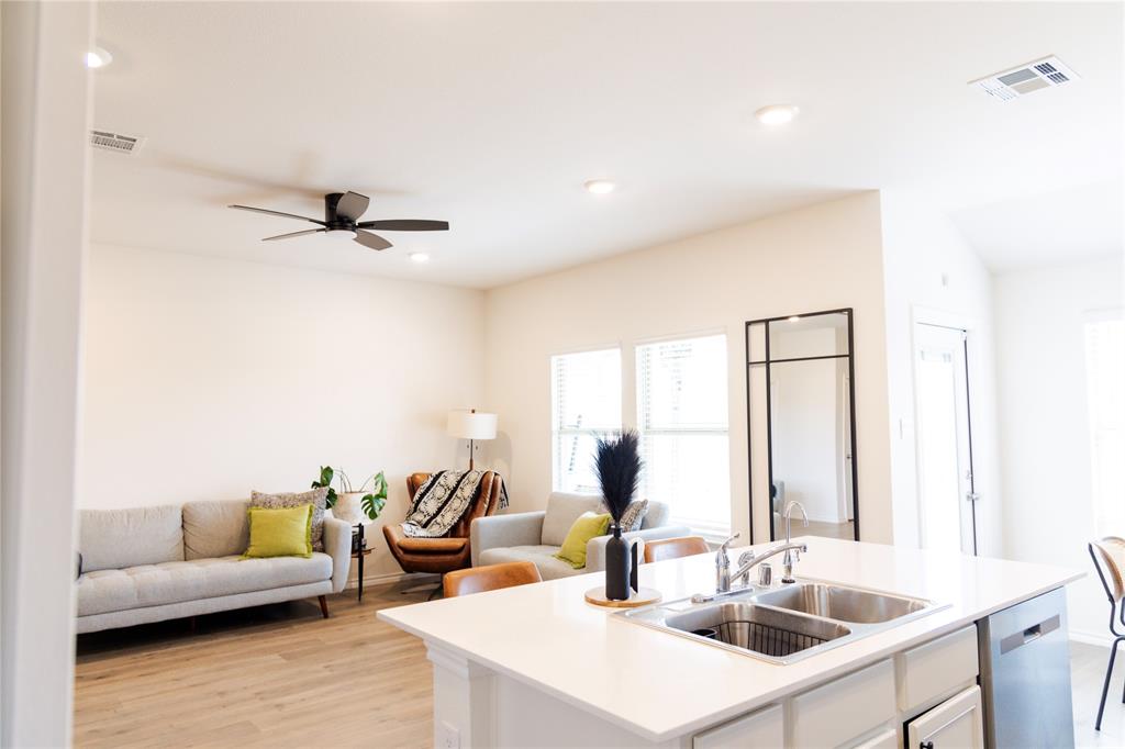 6505 Waterfall Lane Princeton, TX 75407 - Photo 7 of 35