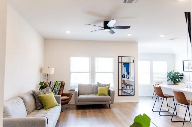 $2,000 | 6505 Waterfall Lane, Princeton, TX 75407