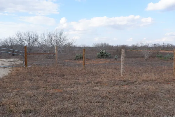 $179,999 | 8846 Farm To Market Road 140, Charlotte, TX 78011