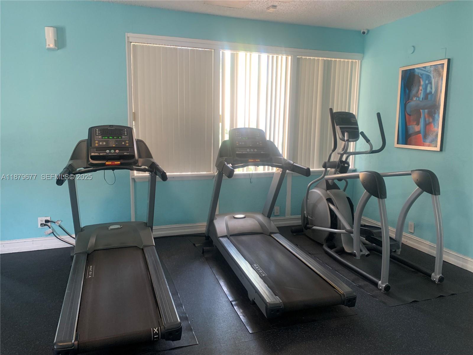 17901 Northwest 68th Avenue, Unit R209 Hialeah, FL 33015 - Photo 24 of 40