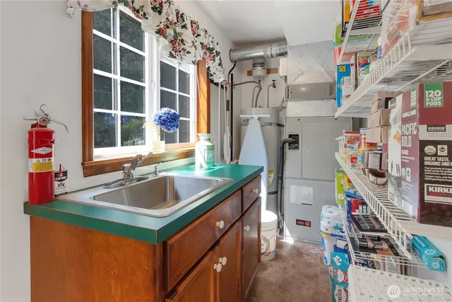 a view of utility room