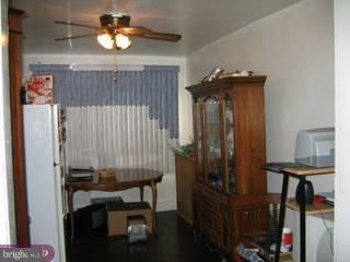4528 Fernhill Road Philadelphia, PA 19144 - Photo 5 of 6 Gallery Image 5