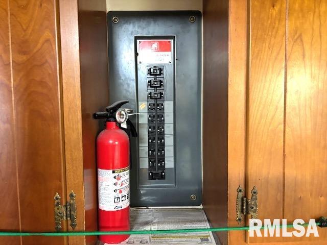 2138 West Lawrence Avenue Springfield, IL 62704 - Photo 35 of 36