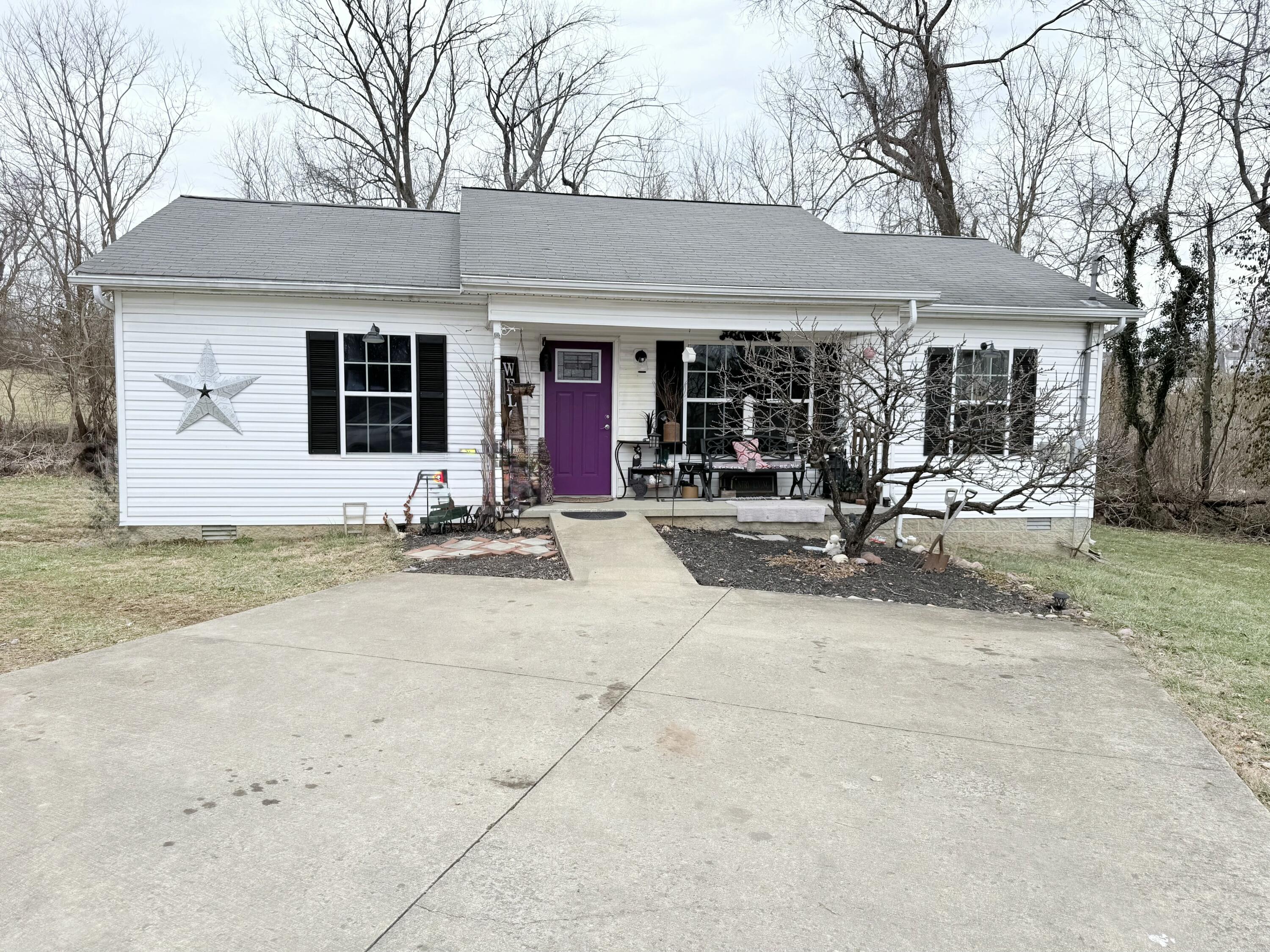 19 Divinity Court Lancaster, KY 40444 - Photo 2 of 20 tempImage1YAhS2