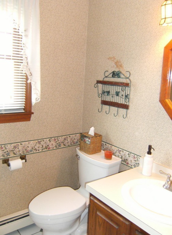 17 Carp Road Milford, MA 01757 - Photo 9 of 20 Gallery Image 9