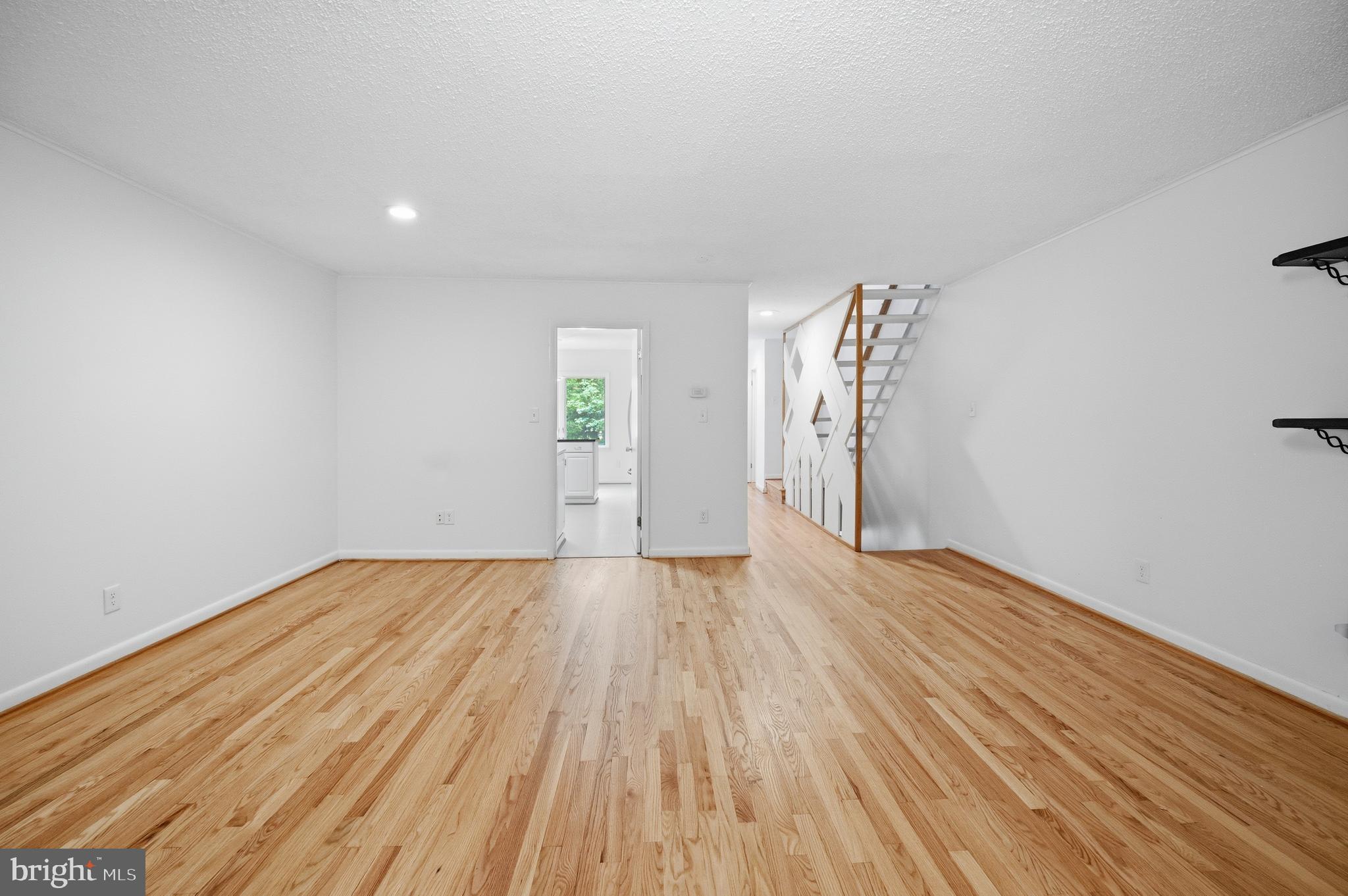 2242 Cartwright Place Reston, VA 20191 - Photo 24 of 40