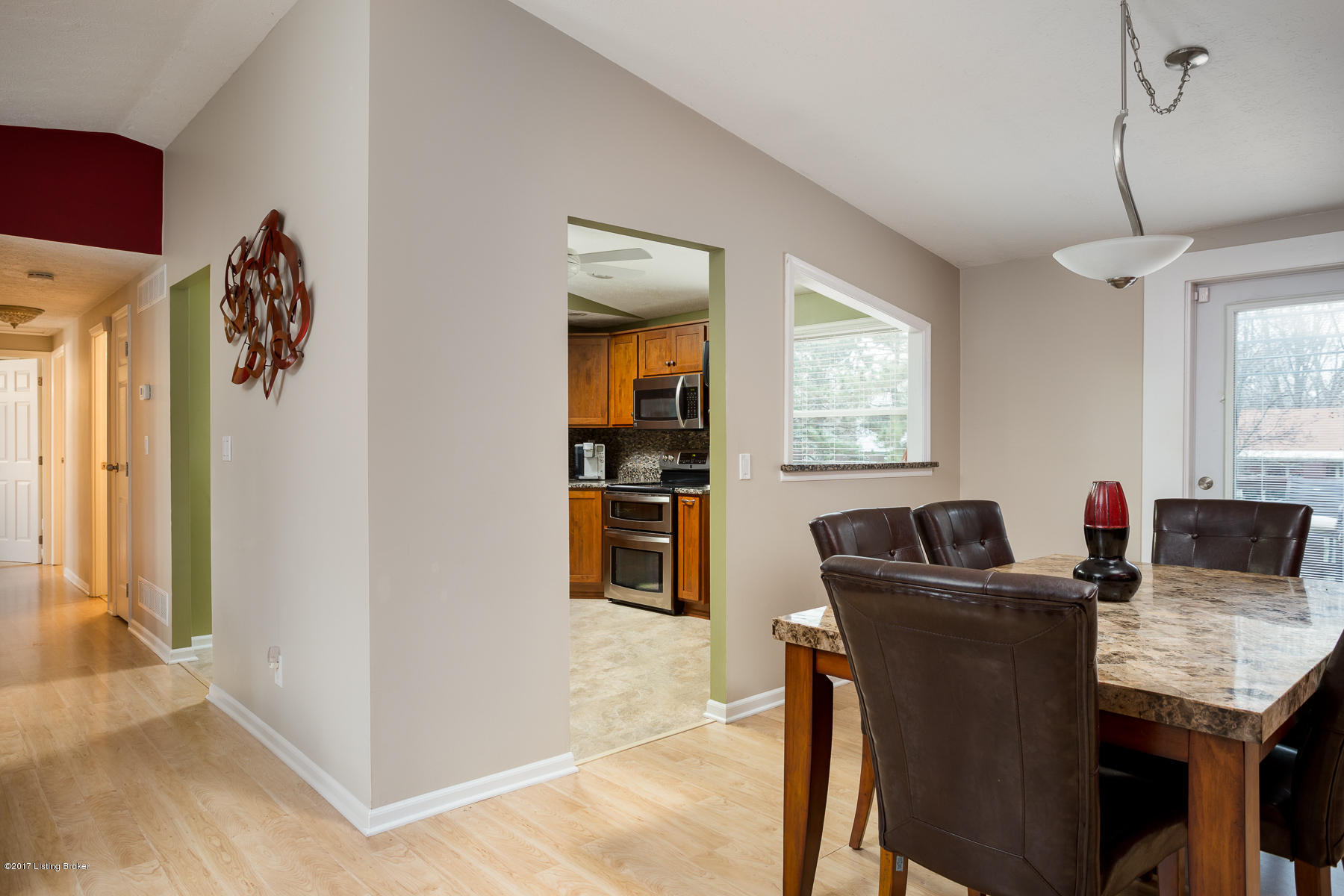 302 Hemingway Road Louisville, KY 40207 - Photo 8 of 29 Dining Room