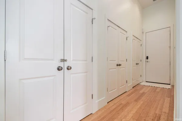 $219,900 | 100 West Market Street, Unit 2C, Warsaw, IN 46580