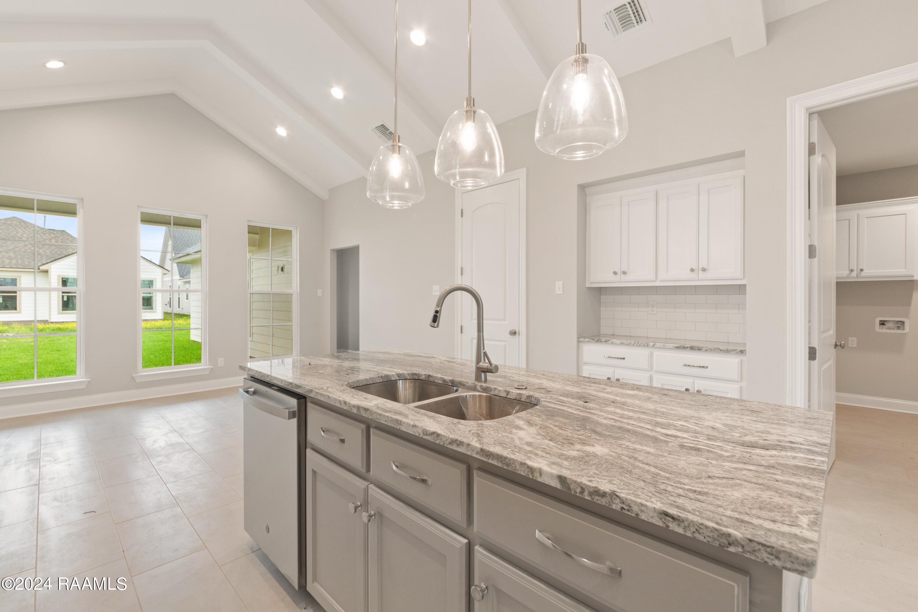 211 Harton Road Youngsville, LA 70592 - Photo 11 of 34 211Harton-39