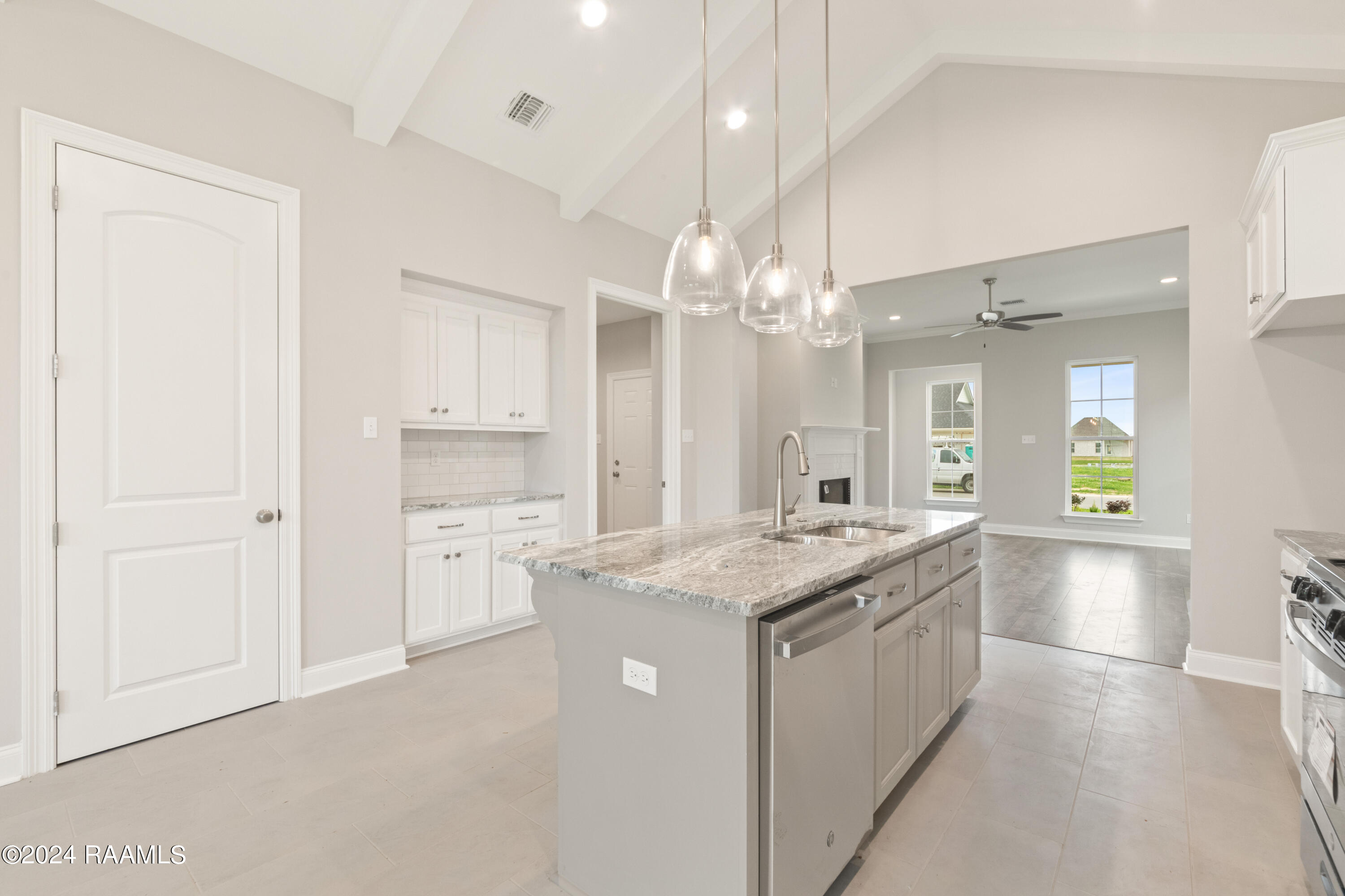 211 Harton Road Youngsville, LA 70592 - Photo 9 of 34 211Harton-33