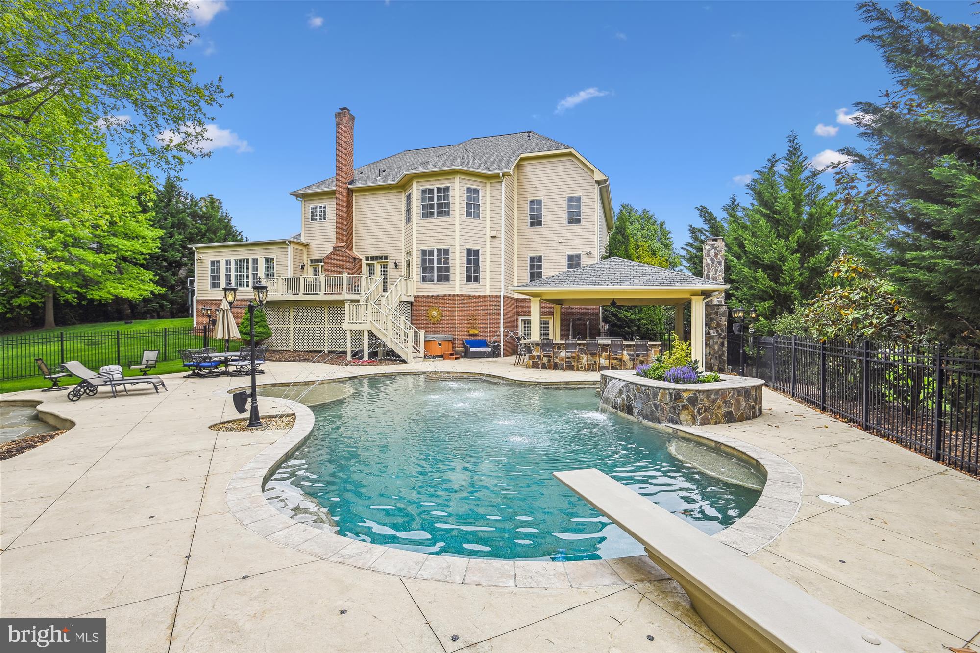 41334 Raspberry Drive Leesburg, VA 20176 - Photo 29 of 70 Water features